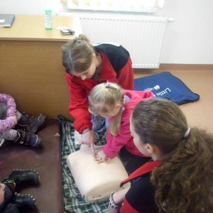 Społeczni Instruktorzy Młodzieżowi Polskiego Czerwonego Krzyża w Wierzchucinie - prelekcje 6 marca 2014