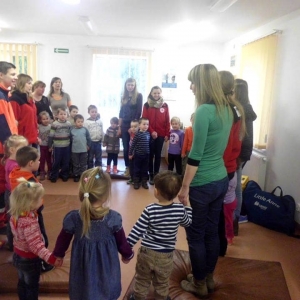 Społeczni Instruktorzy Młodzieżowi Polskiego Czerwonego Krzyża w Wierzchucinie - prelekcje 6 marca 2014