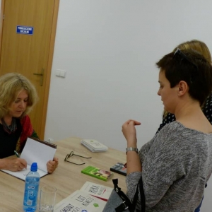 Spotkanie autorskie z Anną Onichimowską w wierzchucińskiej bibliotece / 11.05.2016